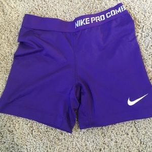 Nike pro combat