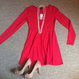 NWT Forever 21 long sleeved dress