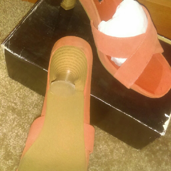 "ORANGE BANG" - Picture 3 of 4