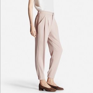 NWOT Uniqlo Drape Jogger Pants in BLACK