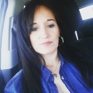 Meet your Posher, Aida irais