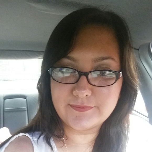 Meet your Posher, Cristina