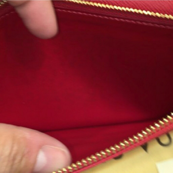 Sold. Aunthentic Louis Vuitton damier ebene wallet - Picture 4 of 4