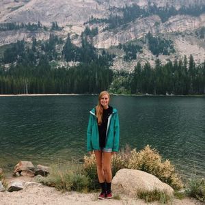 Meet your Posher, Abby