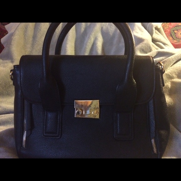 NEW ◼️Forever 21 satchel◼️
