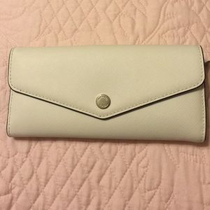 White Michael kors wallet