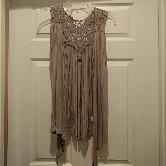 Beige sleeveless cardigan