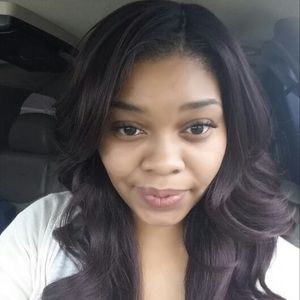 Meet your Posher, Latoya