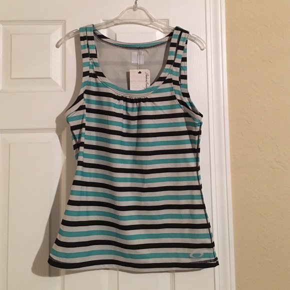 Oakley tank