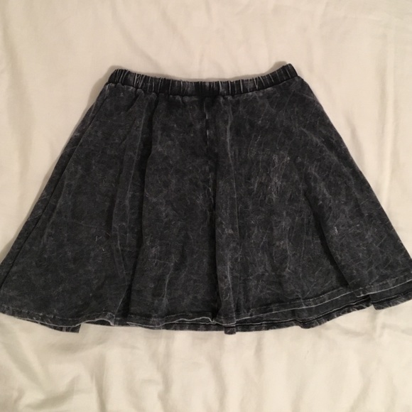 grey skater skirt - Picture 2 of 4