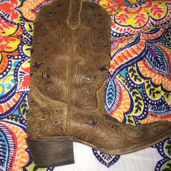 Laredo cowboy boots