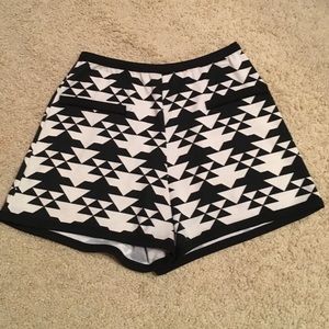 High waisted Aztec print shorts