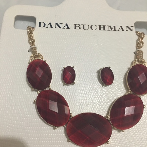 Dana buchman - Picture 1 of 4