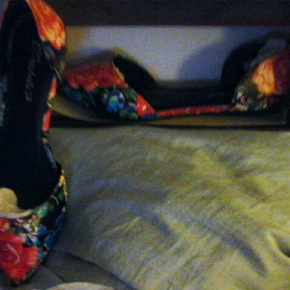 Floral shoes from Golden tote