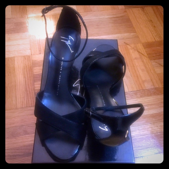 Giuseppe Zanotti Black Heels