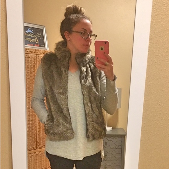 Banana Republic Faux Fur Vest Size XS