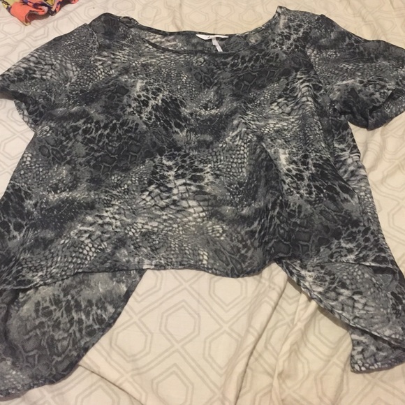 Sheer grey print shirt