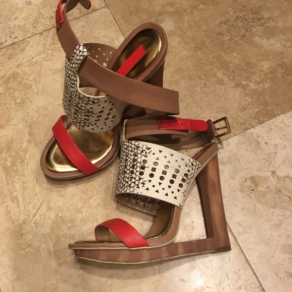 BCBGMaxAzria Shoes - BCBG MaxAzria 8.5