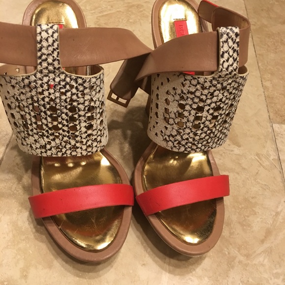 BCBG MaxAzria 8.5 - Picture 2 of 4