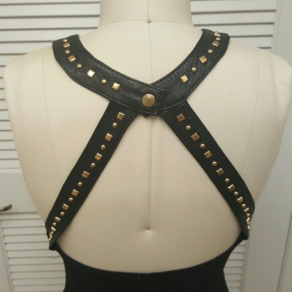 Form-fitting Dress - Picture 4 of 4