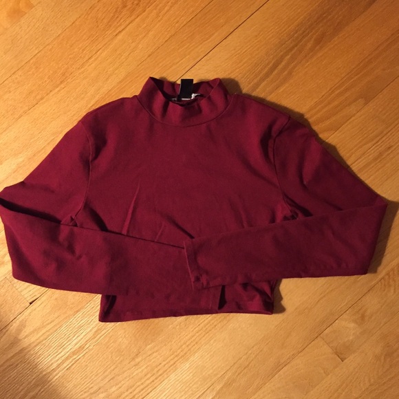 Forever 21 Tops - Forever 21 Maroon Cropped Turtle Neck