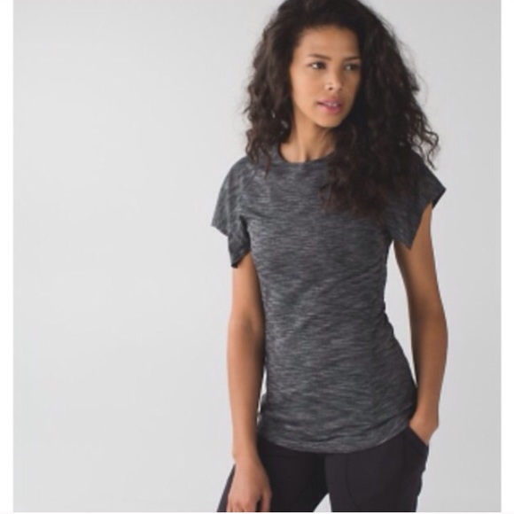 Lululemon t - Picture 1 of 2