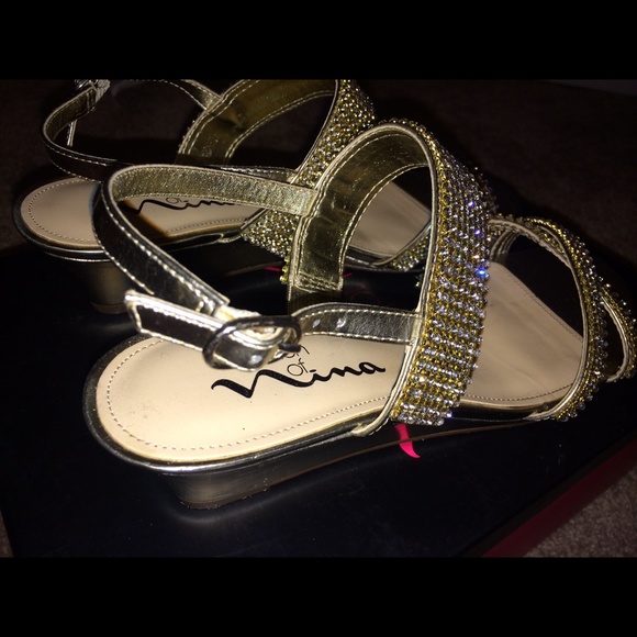 SALE 🎉 Gold shoes with rhinestone shoes