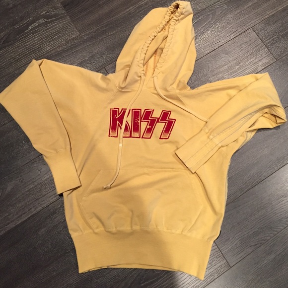 Kiss yellow hoodie sweatshirt. Size small
