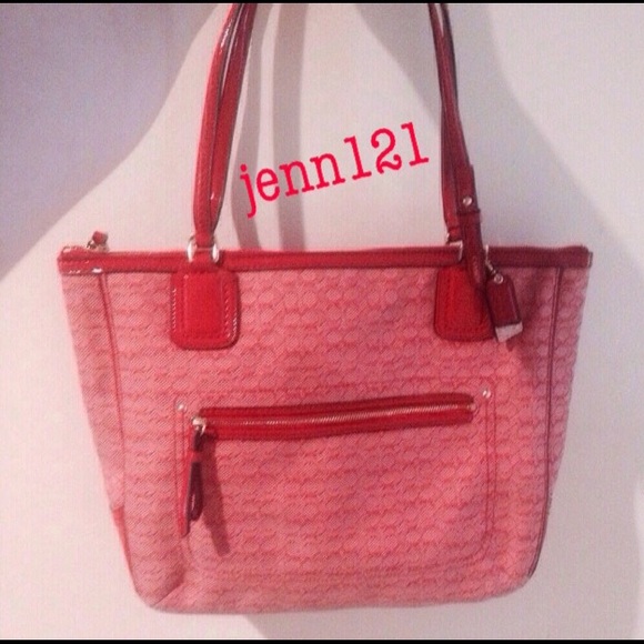 BNWT Authentic Coach C Oxford Small Tote (Red)