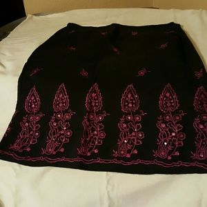 Amanda Smith black embroidered skirt
