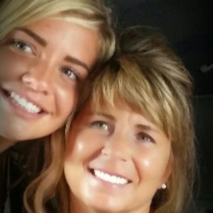 Meet your Posher, Kelli