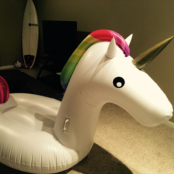 Giant Inflatable Rainbow Unicorn Pool Float - Picture 2 of 3