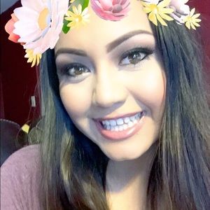 Meet your Posher, Lorena
