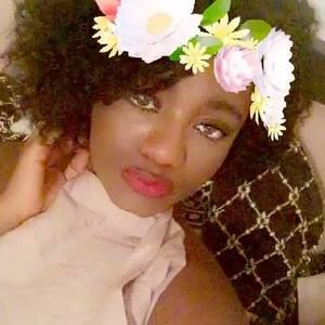 Meet your Posher, Angeline