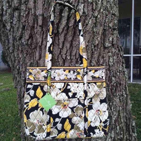 Vera Bradley Dogwood tote