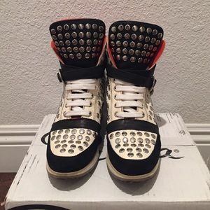 Real leather sneakers