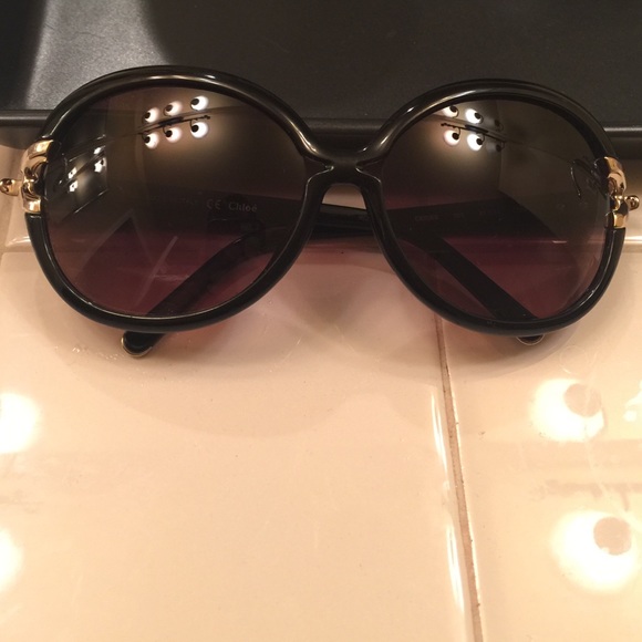 Chloe sunglasses 😎