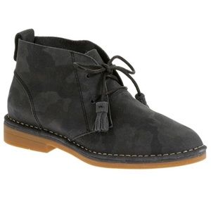 Hush puppies grey camo booties