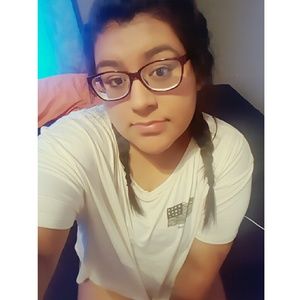 Meet your Posher, Yolanda