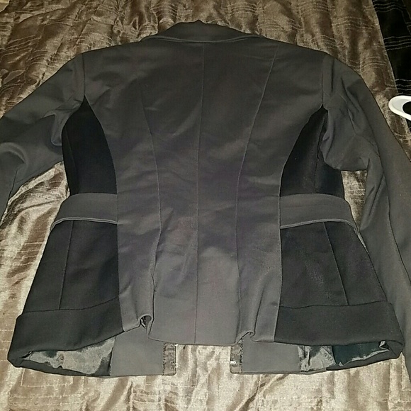 Only 2 days ! Elisabetta Franchi per Celyn b. - Picture 3 of 3