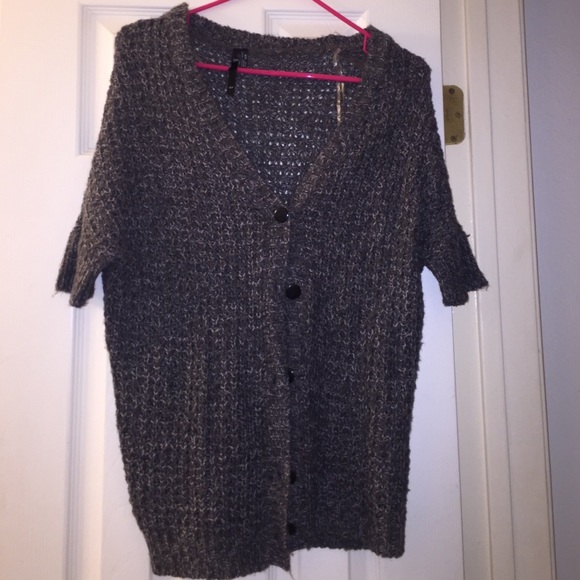Tilly's Razzledazzle short sleeve sweater