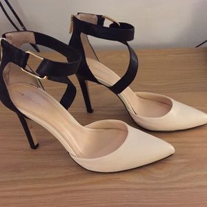 Banana Republic cream / black heels. WORN ONCE!