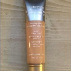 NEW Neutrogena Healthy Skin Glow Sheers Foundation