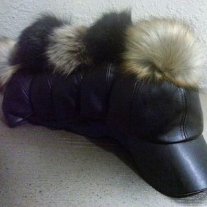 Pom Pom baseball caps