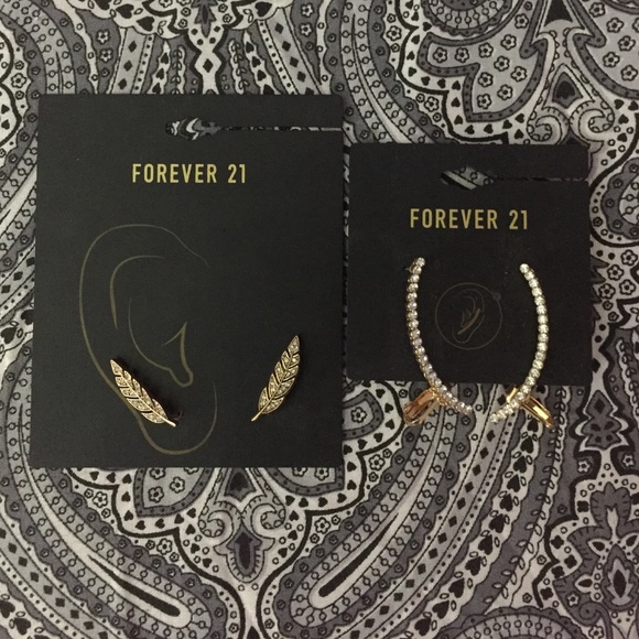 ✨ Two Pairs of Ear Cuffs *NEVER WORN*