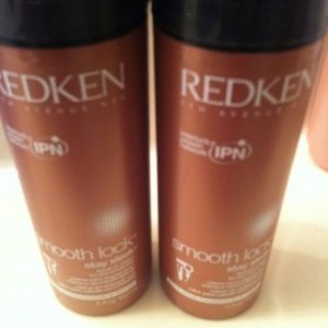 Redken  smooth lock stay sleek
