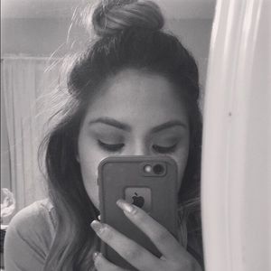 Meet your Posher, Crystal