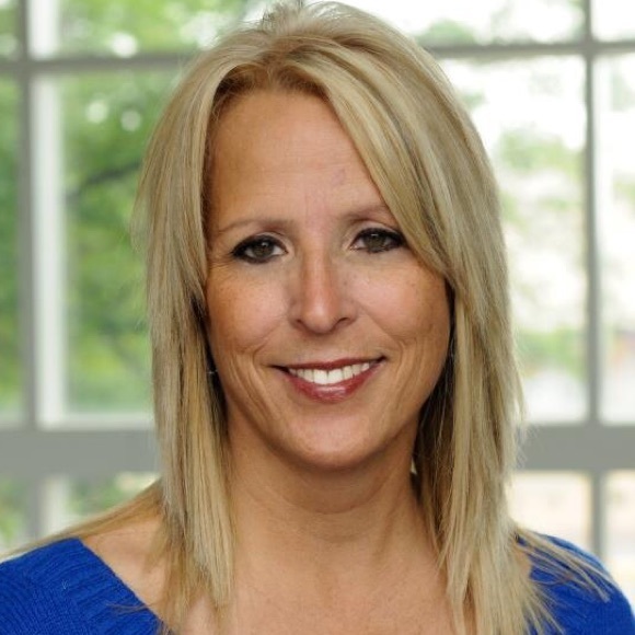 Meet your Posher, Janet - Picture 1 of 1
