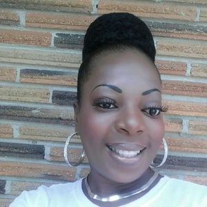 Meet your Posher, Breana