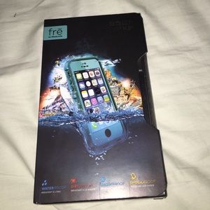 SOLD‼️ on Ⓜ️|| Lifeproof Case for IPhone 5/5s/5se